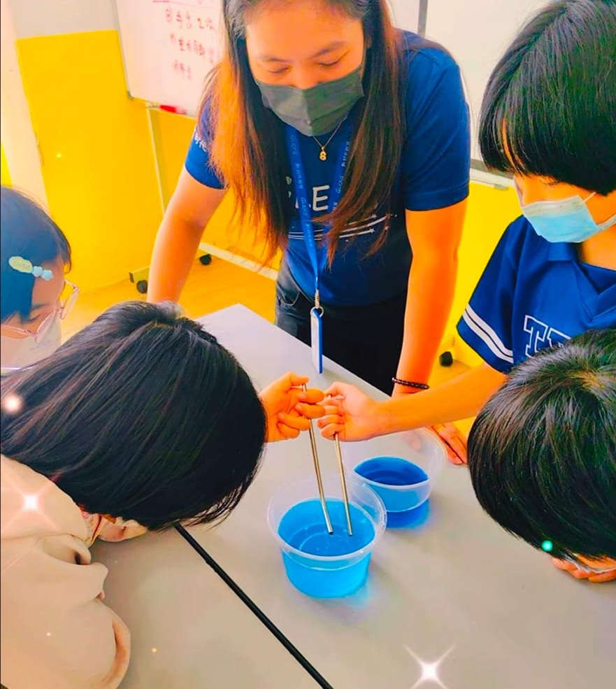 GLEXiS 科学实验：教师带学生做神奇反泡泡实验